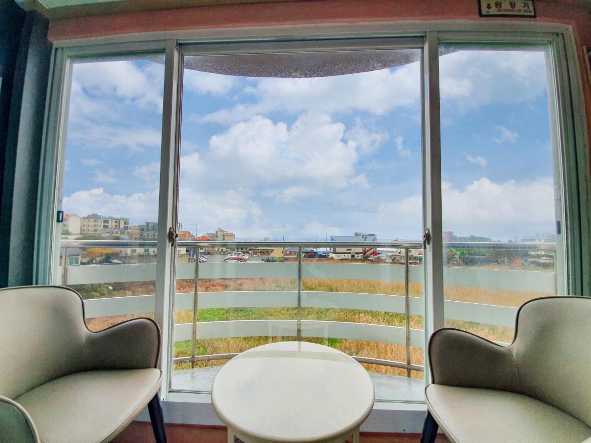 Jeju Ocean Family Hotel Экстерьер фото