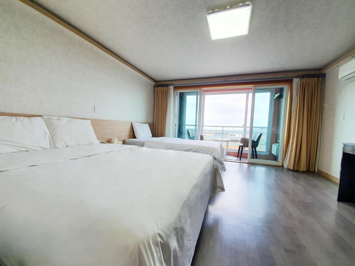 Jeju Ocean Family Hotel Экстерьер фото