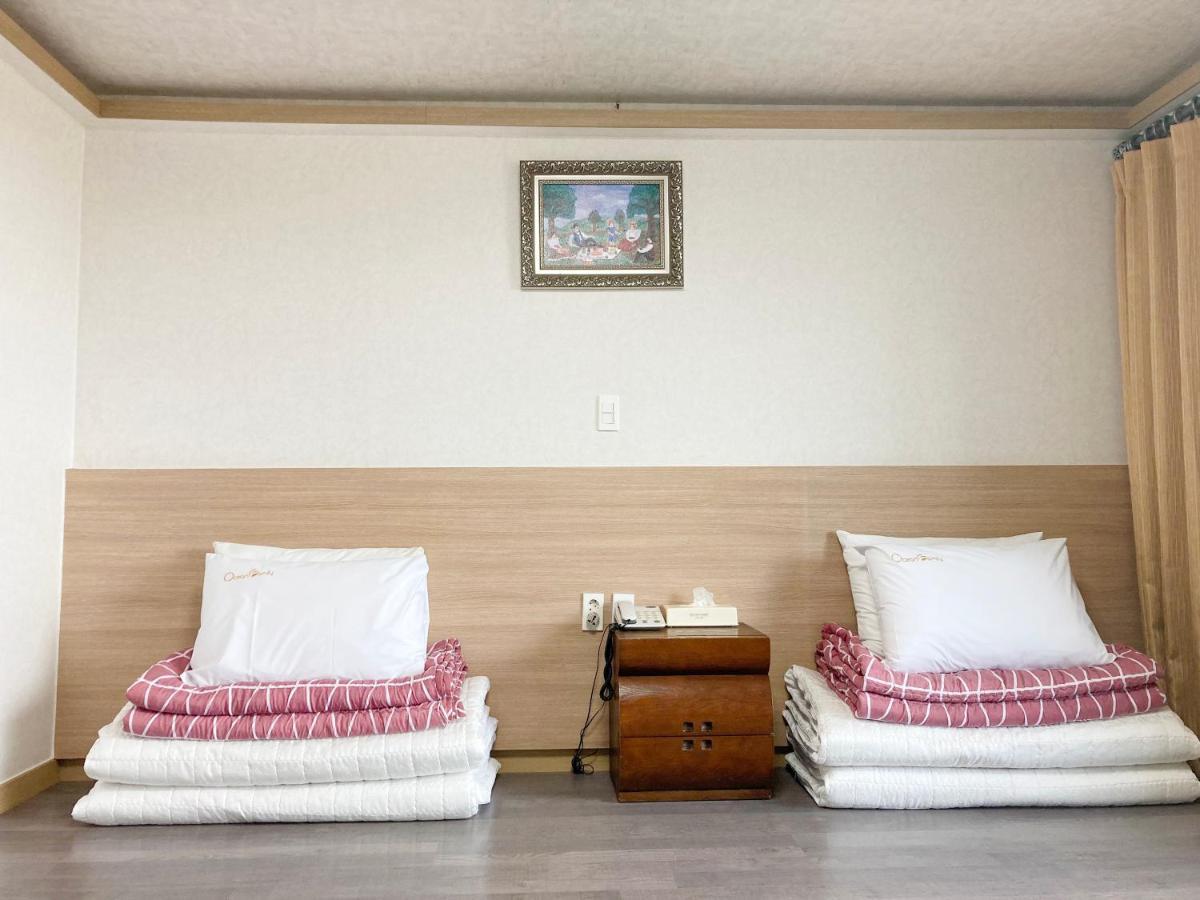 Jeju Ocean Family Hotel Экстерьер фото