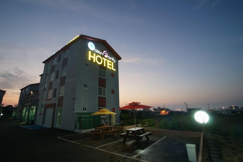 Jeju Ocean Family Hotel Экстерьер фото