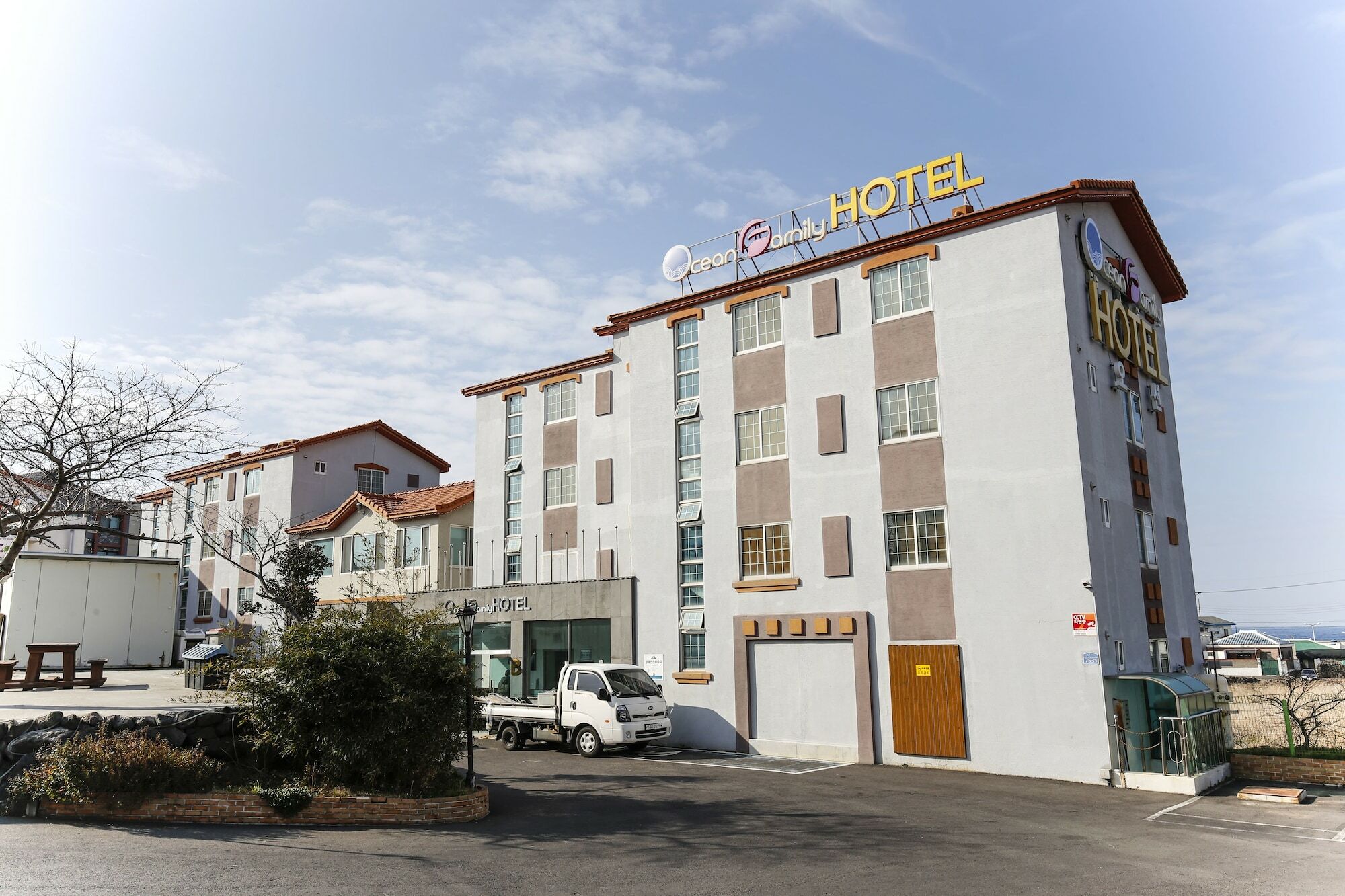 Jeju Ocean Family Hotel Экстерьер фото